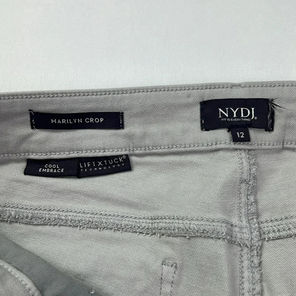NYDJ Women’s 12 Marilyn Crop Cool Embrace Lift x Tuck Technology Capri Jean - Picture 5 of 12